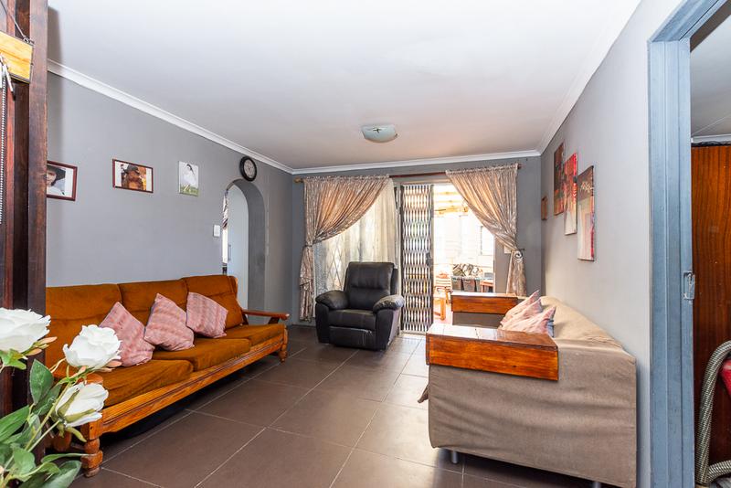 2 Bedroom Property for Sale in Portlands Western Cape
